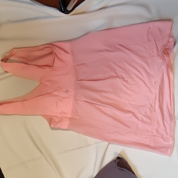 Lululemon Tops Sz 6 Bundle Perfect for Yoga Reflective - Picture 9 of 11
